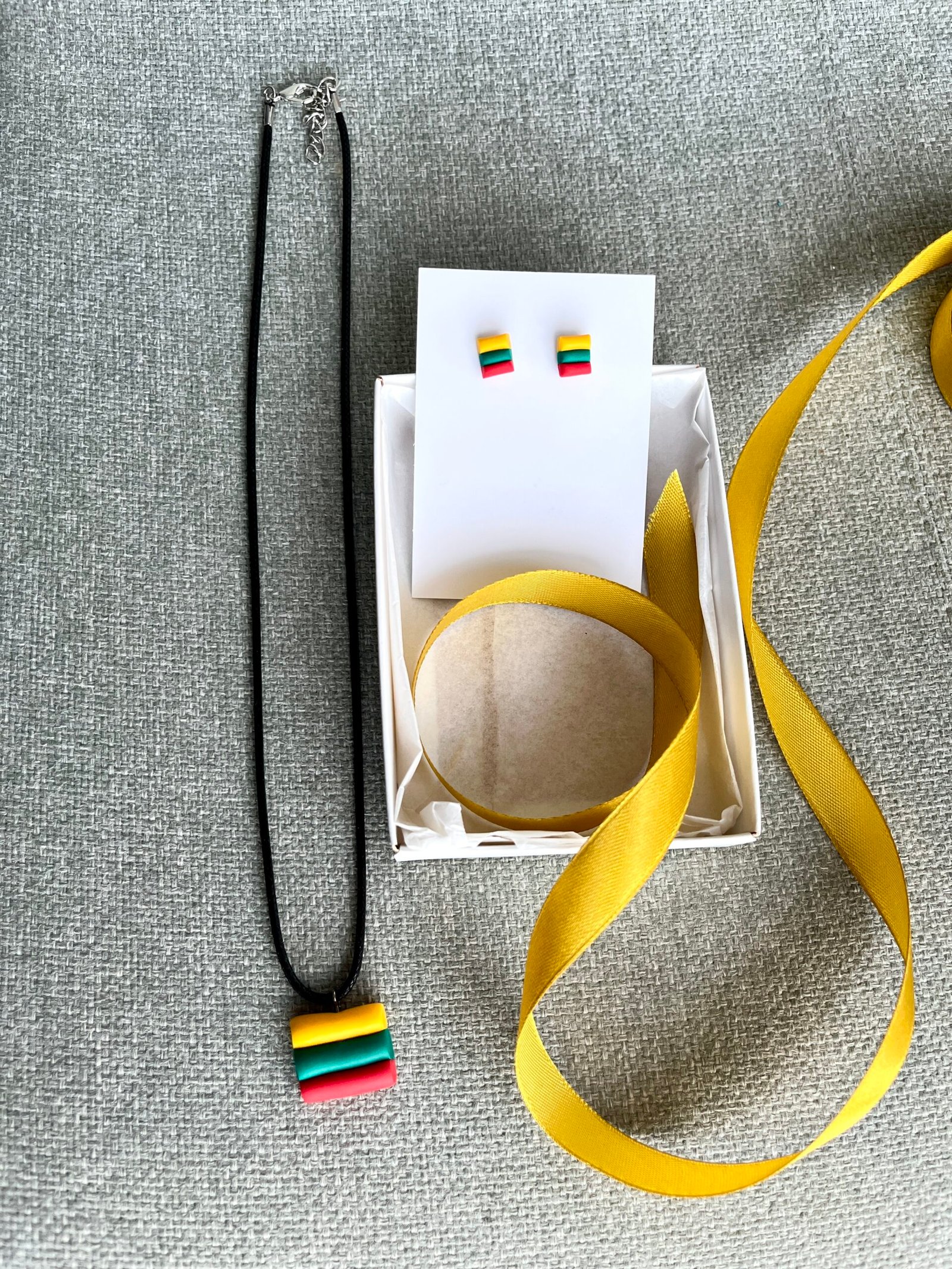 Maži rankų darbo auskarai ir pakabukas „Lietuva“ - Image 7