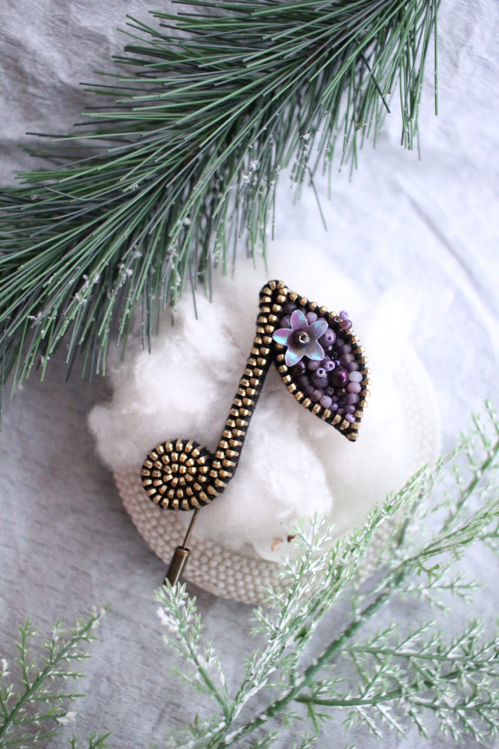 Rankų darbo sagė „Muzikos nata“ - Image 4